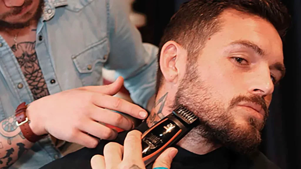 Heavy Stubble With Sharp Cheek Lines